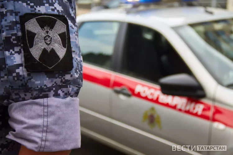 В Челнах росгвардейцы нашли отца потерявшегося двухлетнего мальчика