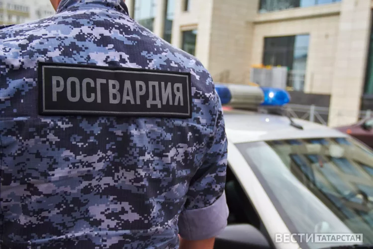 В Челнах росгвардейцы вернули домой потерявшихся сестер