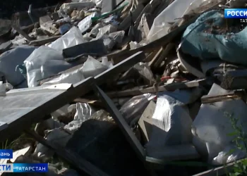 «Окна невозможно открыть»: жители «Салават Купере» задыхаются от зловония