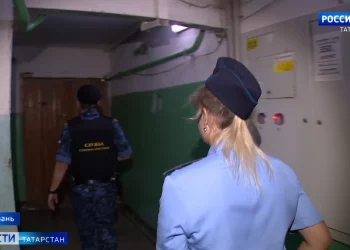 Cудебные приставы Казани вышли в вечерний рейд