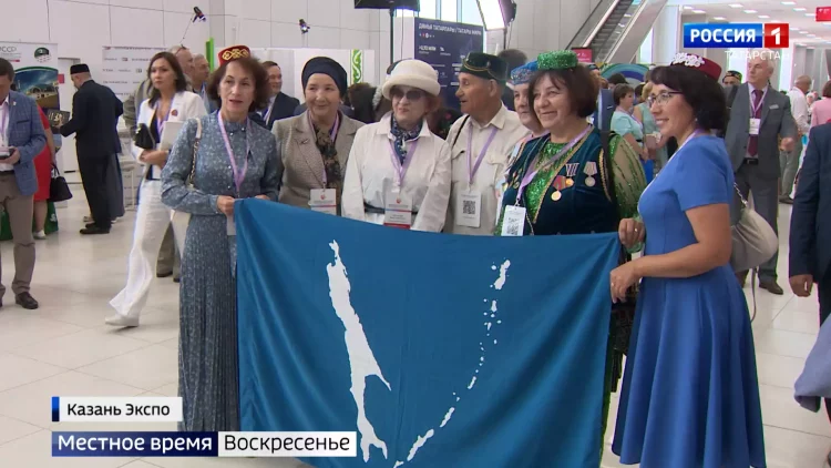 Сбережение языка, традиций и уникальной культуры народа: какие темы поднимали на Всемирном конгрессе татар