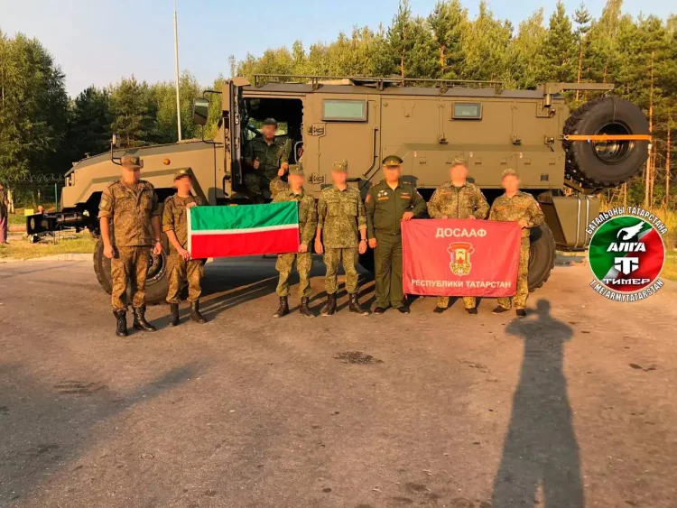 Батальону «Тимер» вручили бронеавтомобиль «Ахмат»