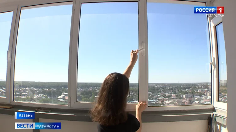 «Окна невозможно открыть»: жители «Салават Купере» задыхаются от зловония