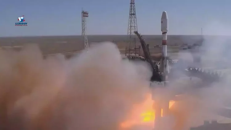 С Байконура запустили ракету «Союз-2.1б» со спутником из Казани