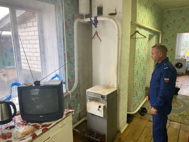 Прокуратура начала проверку после отравления газом супружеской пары в Казани