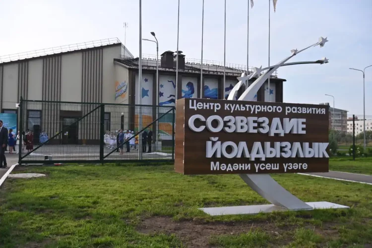 Минниханов открыл Центр культурного развития в Елабуге