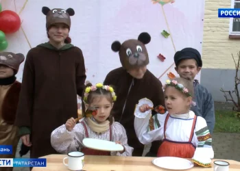 Казанские школьники представили спектакль по мотивам произведений Льва Толстого