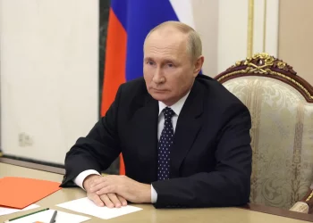 Путин отметил мужество журналистов, освещающих события на Украине