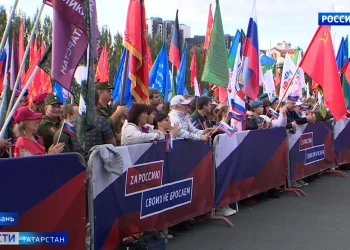 В патриотической акции «Своих не бросаем» приняли участие 8 тыс казанцев