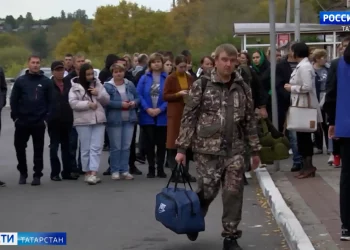 Рустам Минниханов посетил пункты пребывания мобилизованных и пообщался с татарстанцами