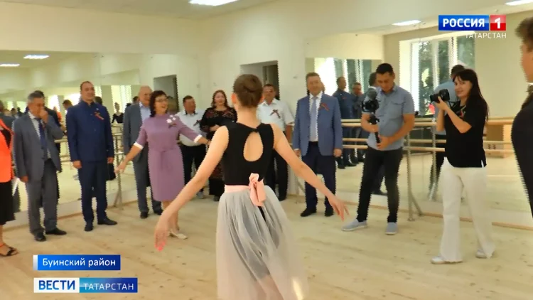 В Казанском Кремле запустили бесплатные экскурсии для людей с ограниченными возможностями здоровья