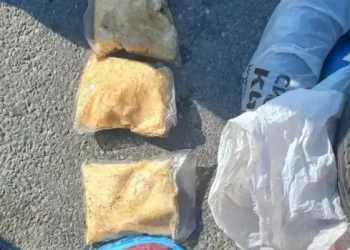 В Казани автоинспекторы нашли в машине у юноши почти 5 кг наркотиков