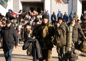 Рустам Минниханов поручил главам районов дойти до каждой семьи мобилизованных