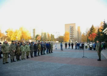 В Челнах проводили 14 мобилизованных граждан на сборный пункт Казани