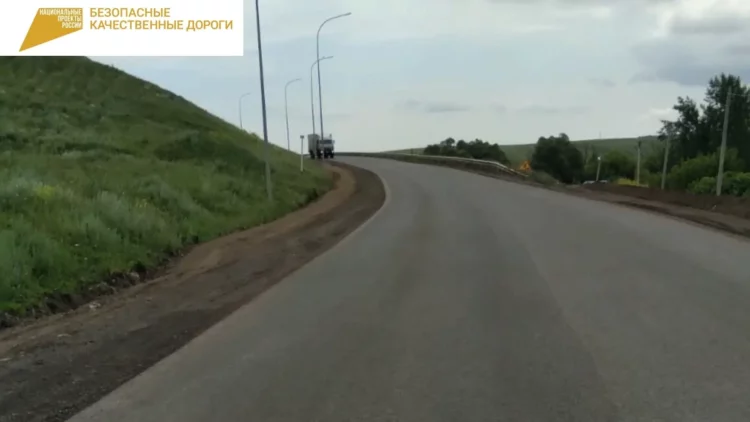 В Лениногорском районе по нацпроекту отремонтировали участок дороги Лениногорск — Черемшан