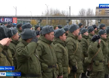 Из Казани отправили первый эшелон мобилизованных