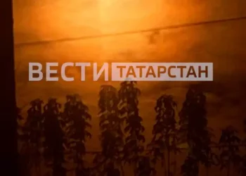 Жители Татарстана наблюдают солнечное затмение