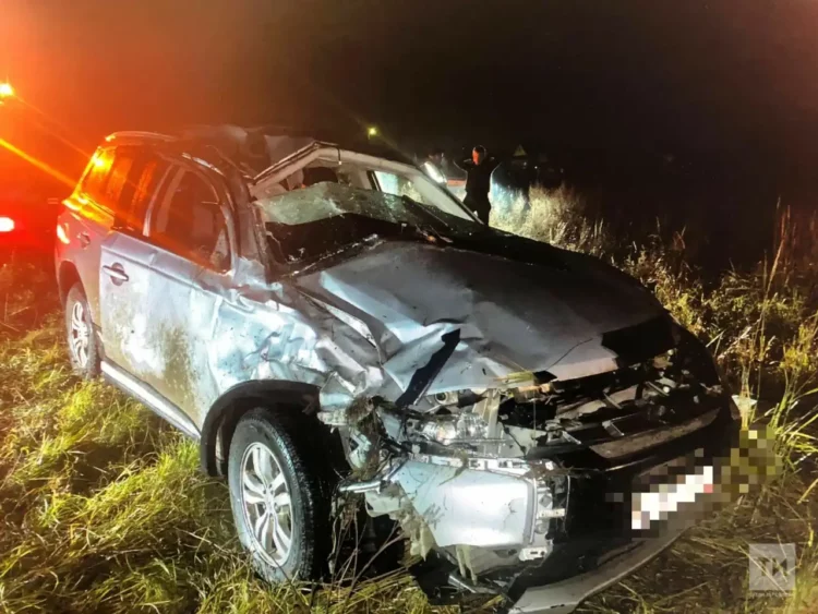 Под Челнами женщина пострадала при вылете внедорожника в кювет