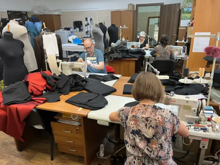 Учреждения культуры Татарстана сшили 7 тысяч балаклав для мобилизованных