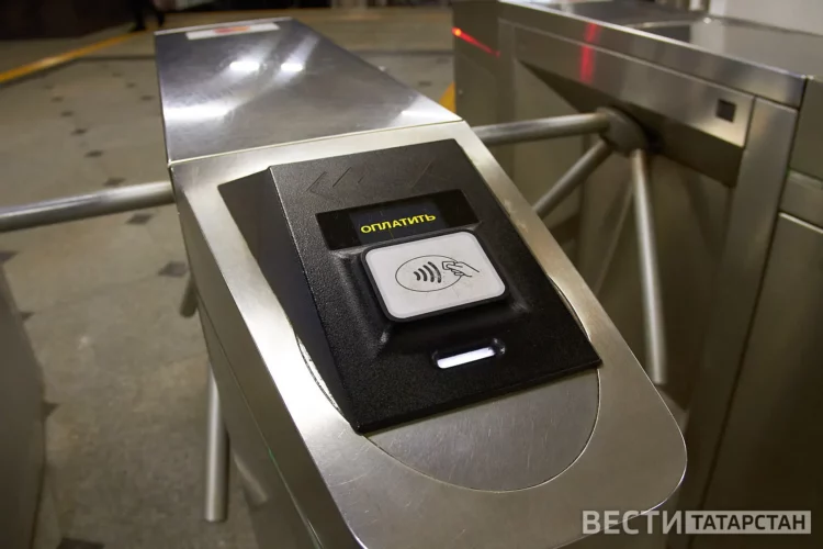 Казанцы смогут ездить в метро за 24 рубля при оплате картой «Мир»