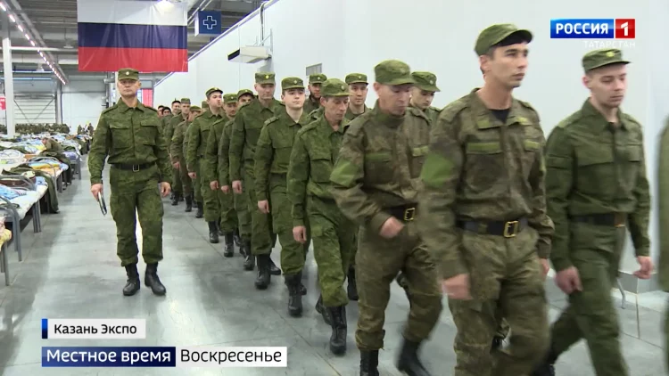 На защиту Родины: как проходит мобилизация, чем обеспечивают военнослужащих и какие льготы им положены