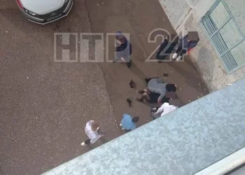 В Нижнекамске девятиклассница выпала из окна школы