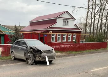 В Буинском райне юноша влетел в грузовик, уснув за рулем