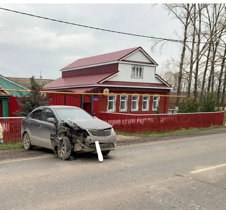 В Буинском райне юноша влетел в грузовик, уснув за рулем