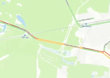 На Горьковском шоссе возникла огромная пробка из-за ДТП