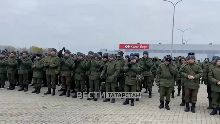 В Казани провожают первый эшелон мобилизованных татарстанцев