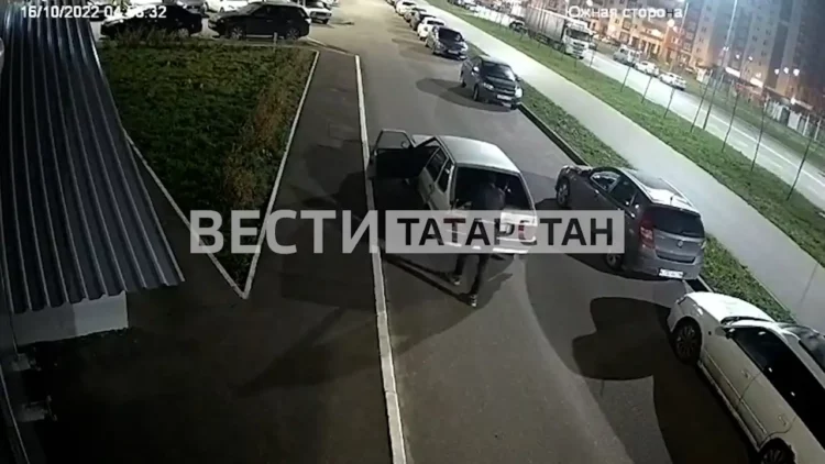 В Казани двое мужчин решили спонтанно угнать автомобиль