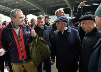 Минниханов посетил сельскохозяйственную ярмарку в Агропромышленном парке «Казань»