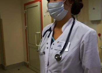 Геронтологи рассказали, какие привычки вредят мозгу