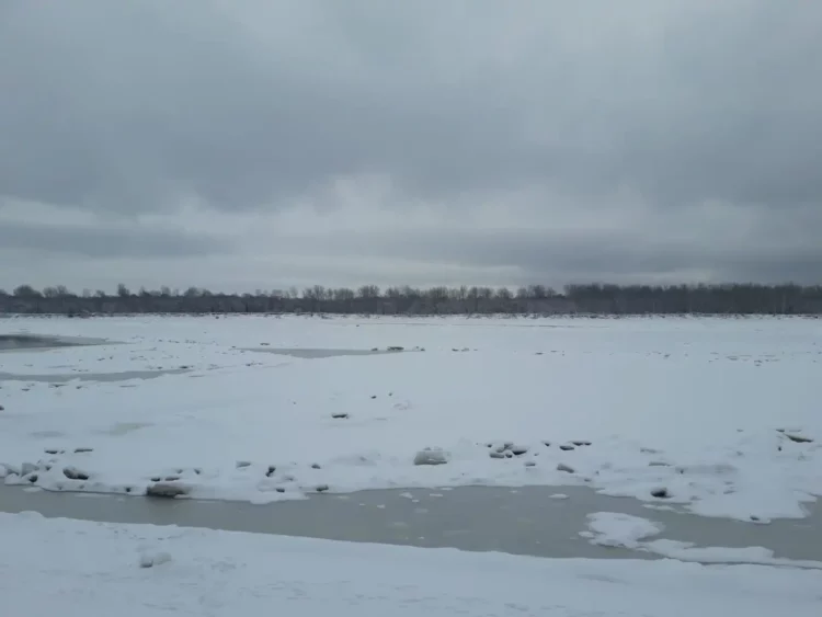 В Татарстане спасли рыбака, который уснул на льду