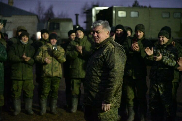 Магдеев встретился с мобилизованными челнинцами на танковом полигоне и в «Казань Экспо»