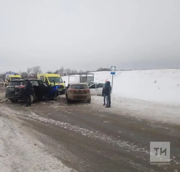 В Азнакаевском районе произошла массовая авария с пострадавшими