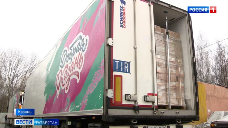 Чудом остались живы: в казанском поселке Юдино пожилой водитель сбил женщину с ребенком