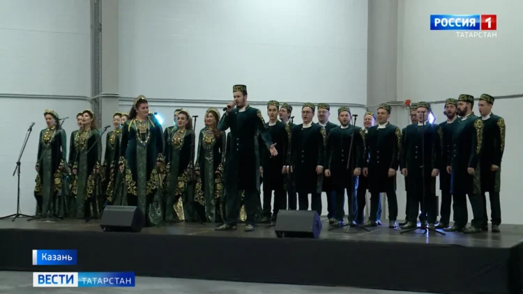 Заслуженные артисты Татарстана провели концерты для мобилизованных в Казани