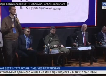 «Мы связаны единой цепью и должны выстоять и победить»: форум «Голос Отечества» в Казани собрал патриотов со всей страны