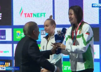 Чернышенко и Минниханов посетили международные соревнования по водным видам спорта «Игры дружбы»