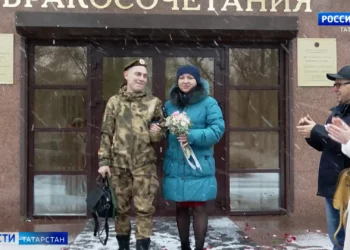 Бразильские футболисты провели товарищесткий матч с казанскими школьниками