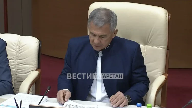 Рустам Минниханов: Основная задача органов власти в сегодняшних непростых условиях — это забота о гражданах