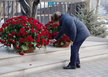 Минниханов принял участие в открытии в Москве памятника авиаконструктору Туполеву