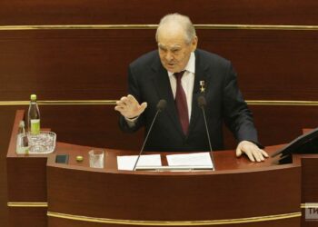 Шаймиев поддержал новое наименование руководителя РТ — “Глава – Раис Республики Татарстан”