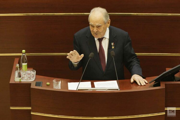 Шаймиев поддержал новое наименование руководителя РТ — “Глава – Раис Республики Татарстан”