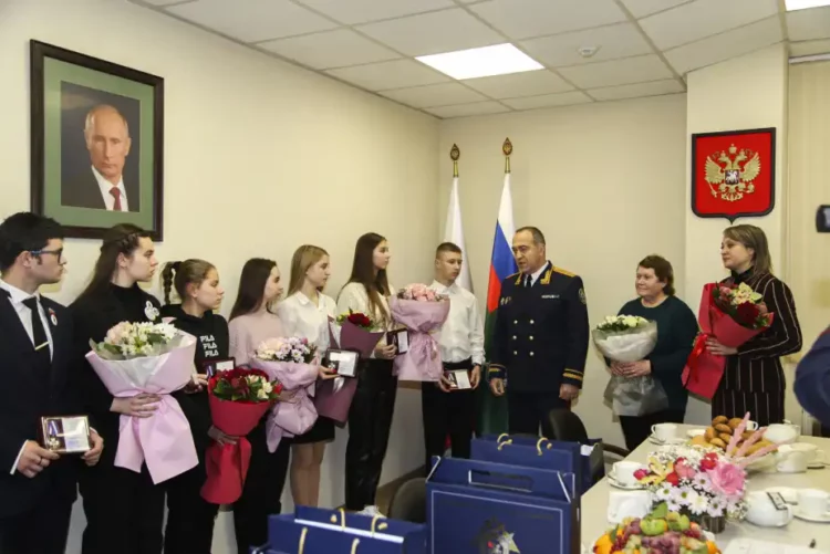 Бастрыкин вручил семикласснику из Татарстана медаль «Доблесть и отвага»