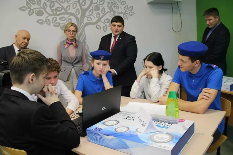 В Менделеевске по нацпроекту открыли два центра «Точка роста»