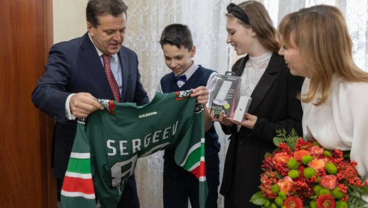 Ильсур Метшин исполнил мечты детей мобилизованного казанца Владимира Сергеева