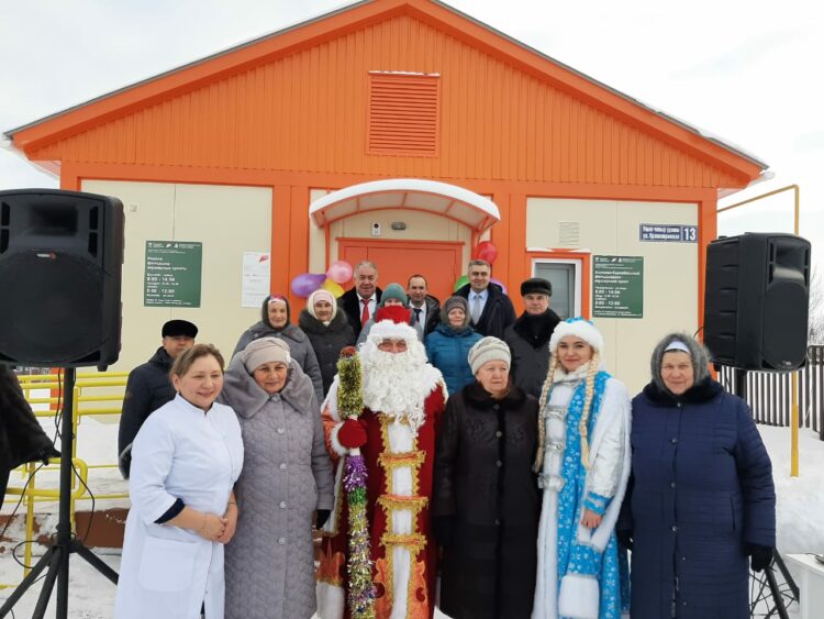 В деревне Азимово-Курлебаш по нацпроекту открылся новый ФАП