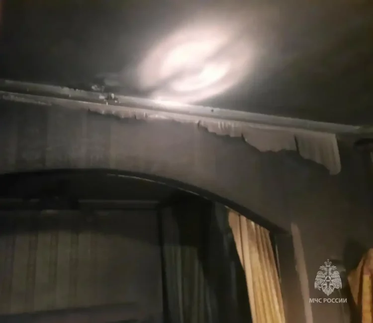 В Казани соседи спасли во время пожара парализованную женщину